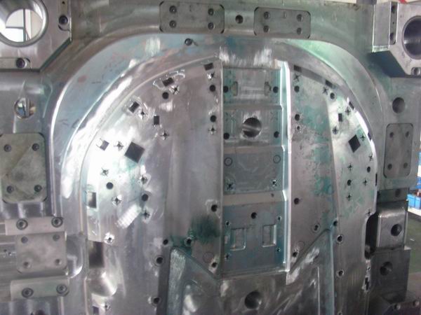 2738模具鉆運(yùn)水孔 2738模具頂針孔