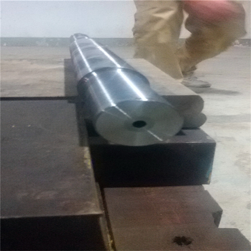 深孔鉆加工 專業(yè)深孔加工 上海打深孔 深孔板 上海機(jī)械廠 機(jī)加工